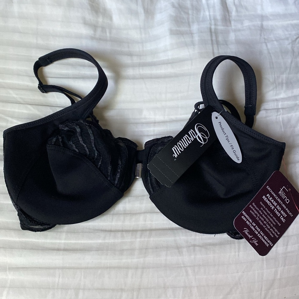 Sexy🖤🖤Heartthrob💗Brand New Black Bra